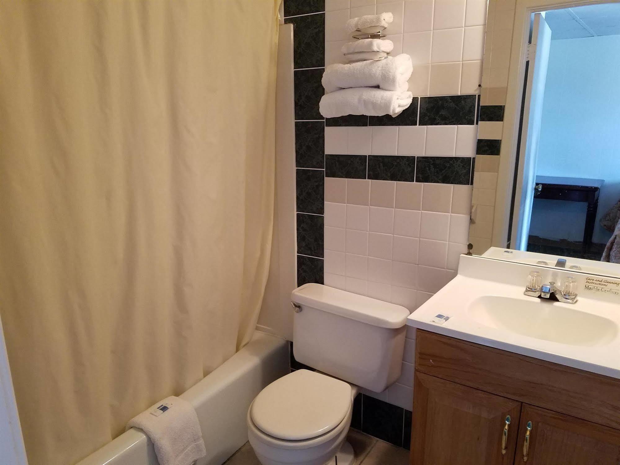 Oak Park Motel Tahlequah Экстерьер фото